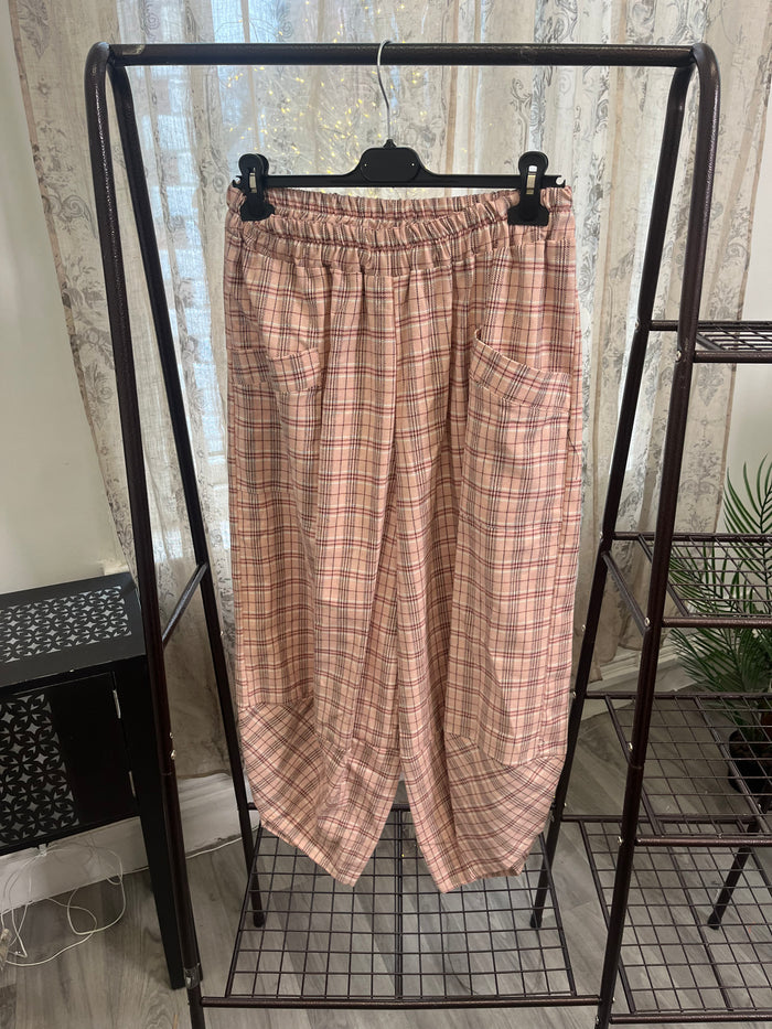 Vienna Plaid Tulip Style Barrel Trousers
