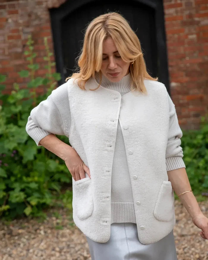 Chalk UK - Cleo Gilet Off White