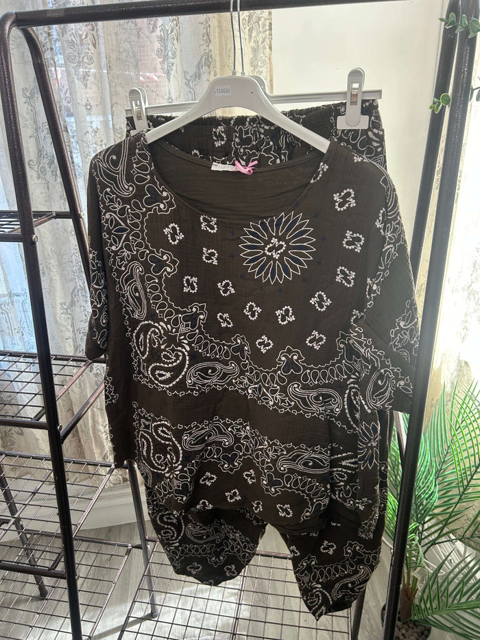 Cheesecloth Bandana Print Trousers and Top Set