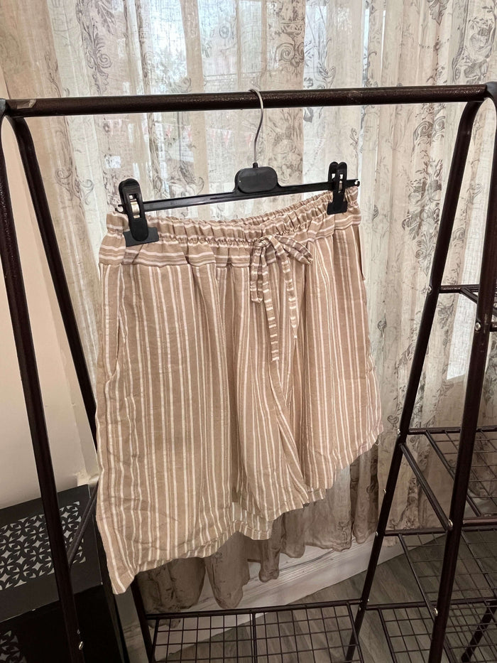 Elegant Pin Stripe Shorts