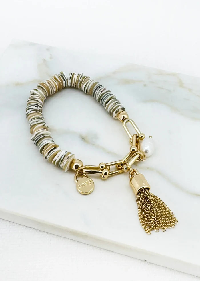 Envy Jewellery - Elasticated gold and beige shell bracelet with pearl and tassel charm