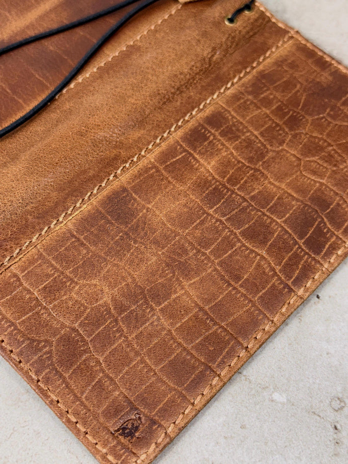 Genuine Leather Galaxy Wallet Case: Vintage Book Style, Card Slots S26 S25