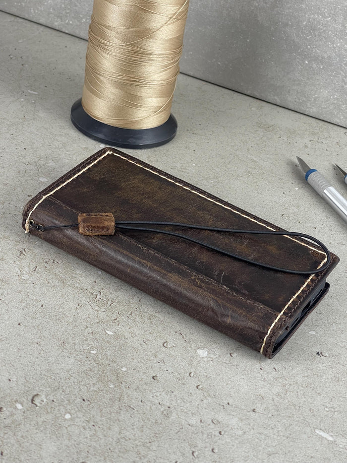 Hand Sewn Leather Wallet Case for Galaxy S22/S23/S24 Ultra