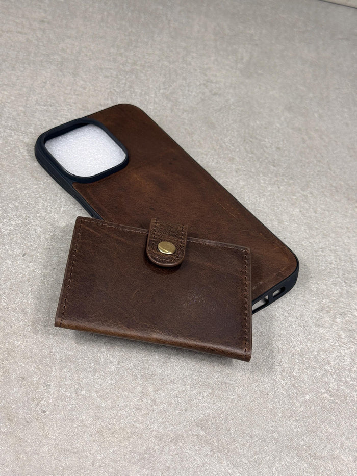 Handmade Genuine Leather iPhone Case: Crocodile Art Stitch