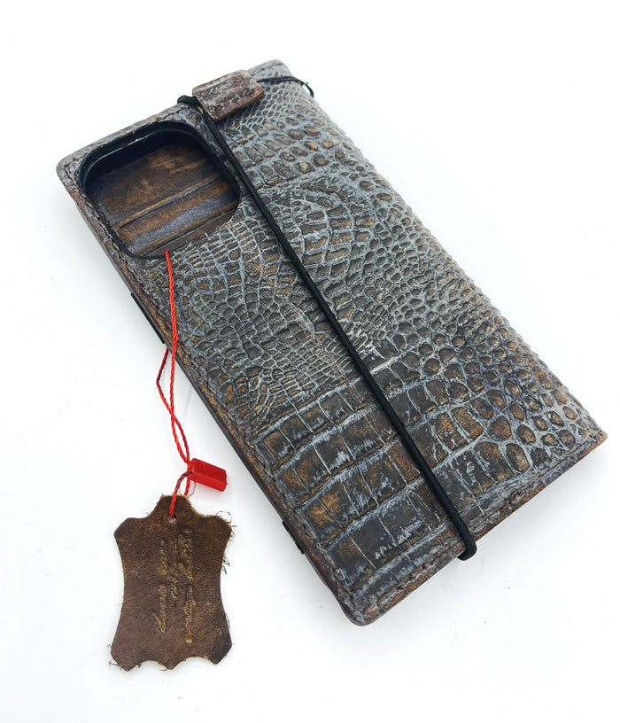Handmade Leather Galaxy Z Fold Wallet Cover: Crocodile Design