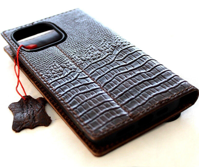 Handmade Leather Google Pixel Wallet Case: Vintage Crocodile Design