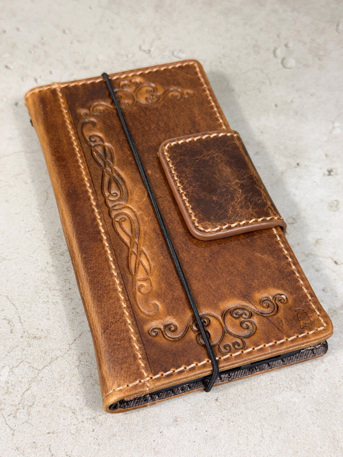 Handmade Leather Google Pixel Wallet Case: Vintage  Design