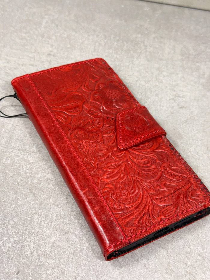 Handmade Leather Google Pixel Wallet Case: Vintage Red Art