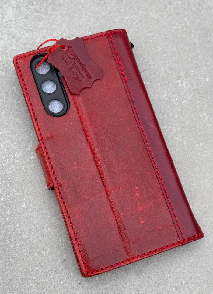Handmade Leather Google Pixel Wallet Case: Vintage Red Art