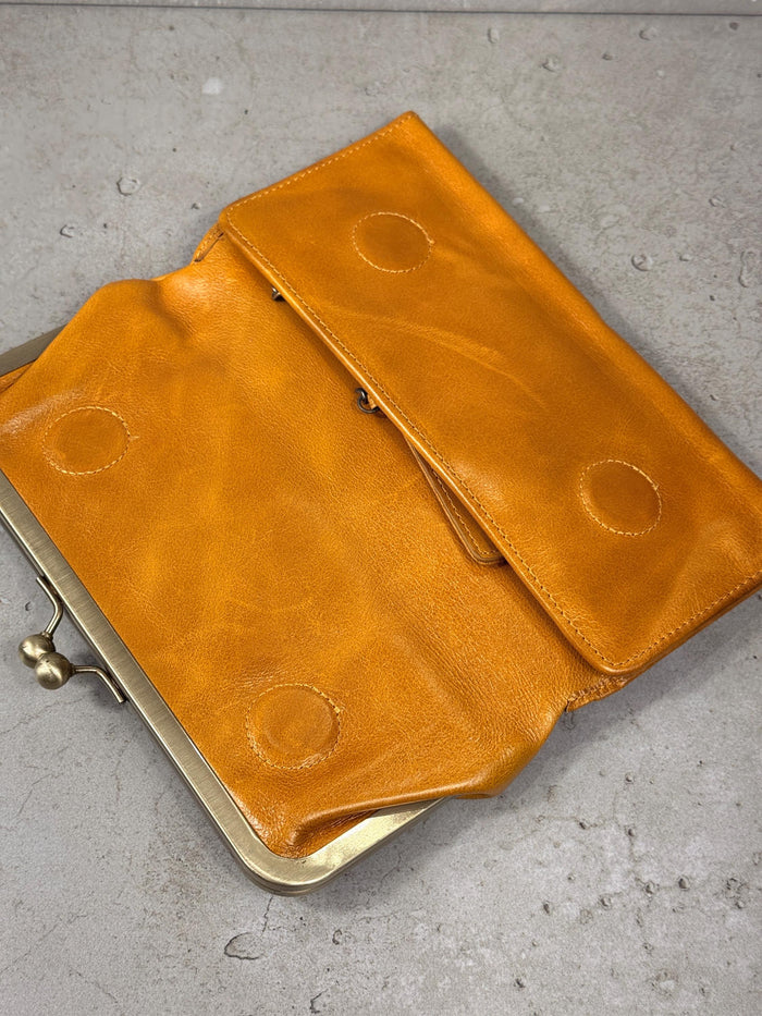 Handmade Leather Kiss Lock Wallet – Vintage Style Card Holder