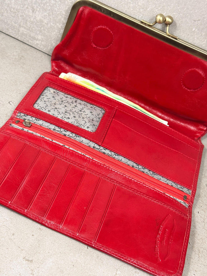 Handmade Leather Kiss Lock Wallet – Vintage Style Coin Purse