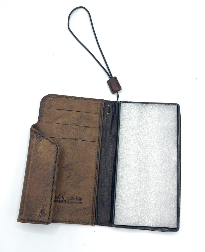 Handmade Leather Wallet Case: Bull Stamp, Card Slots