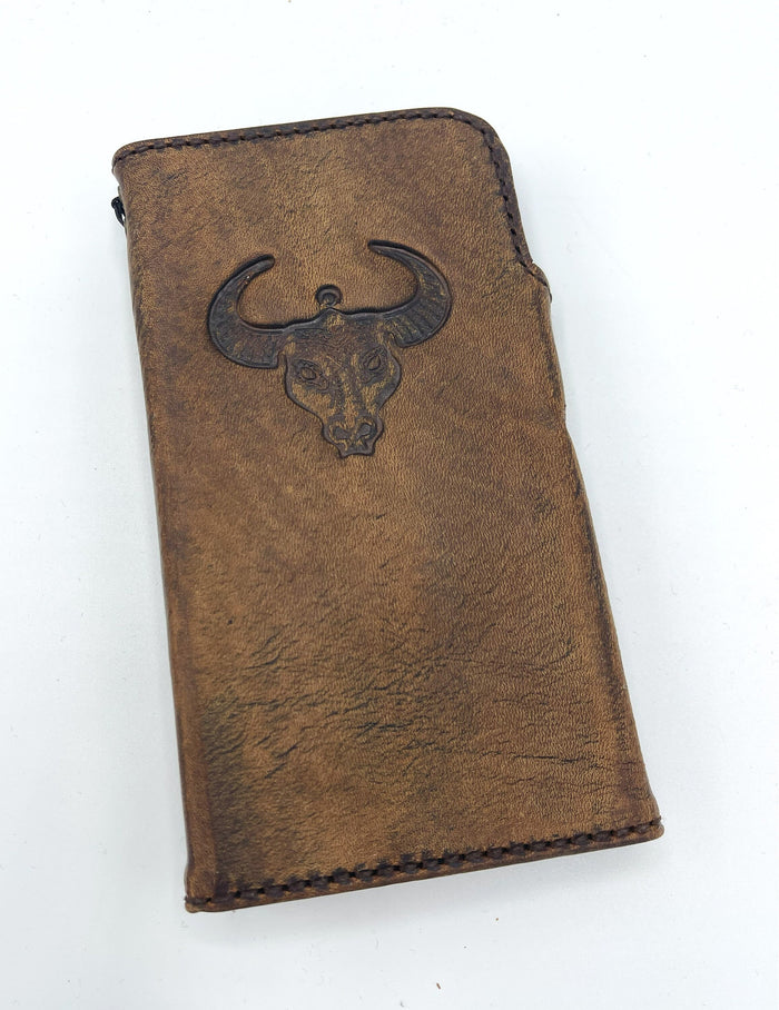Handmade Leather Wallet Case: Bull Stamp, Card Slots