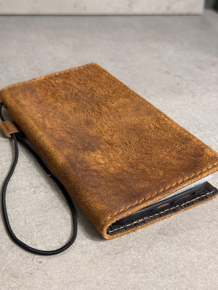 Handmade Leather Wallet Case for Galaxy Z Fold 2/3/4/5/6/7 -  Ostrich Art Design