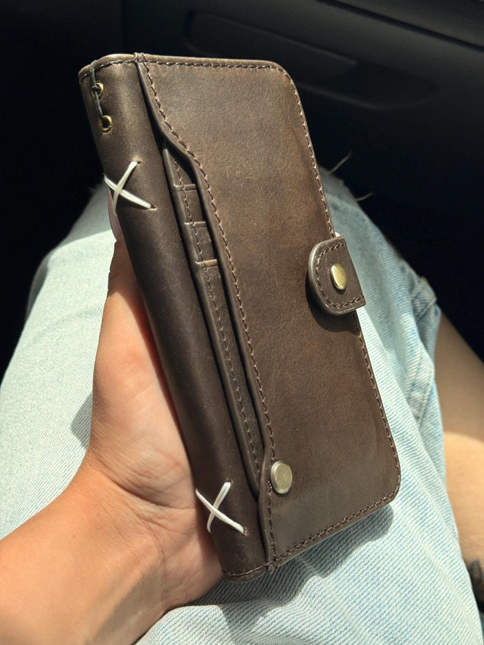 Handmade Leather Wallet Case for Google Pixel: Retro Card Holder with Zipper
