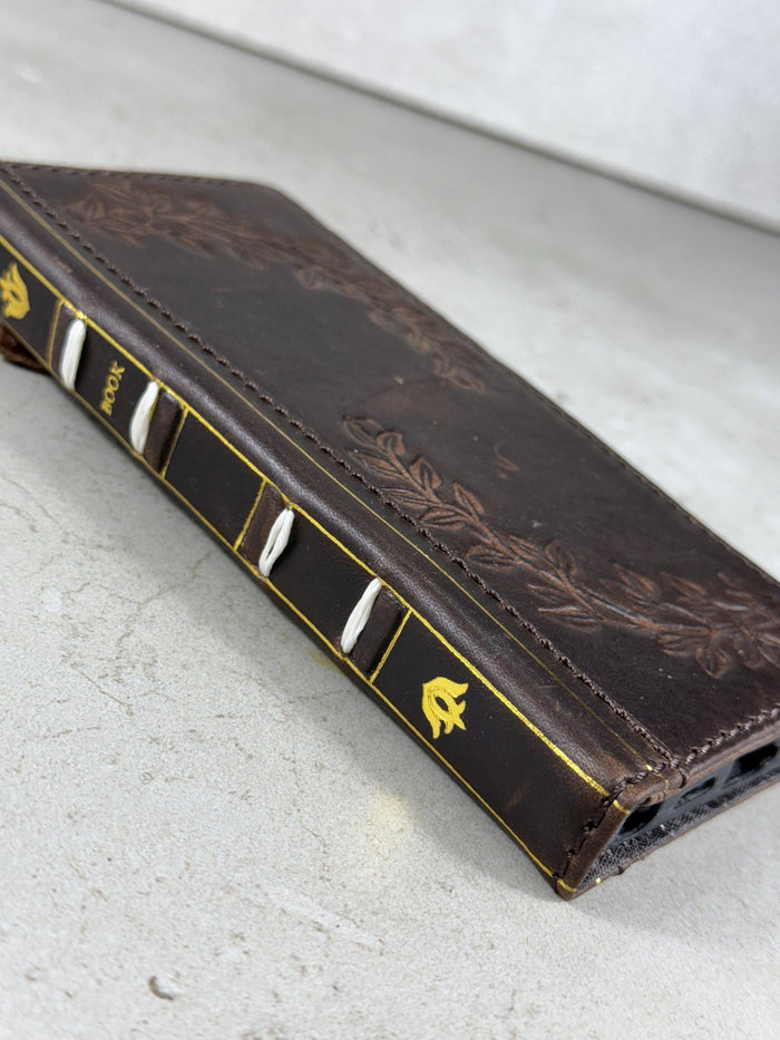 Handmade Leather Wallet Case for Google Pixel: Retro Card Holder with Zipper