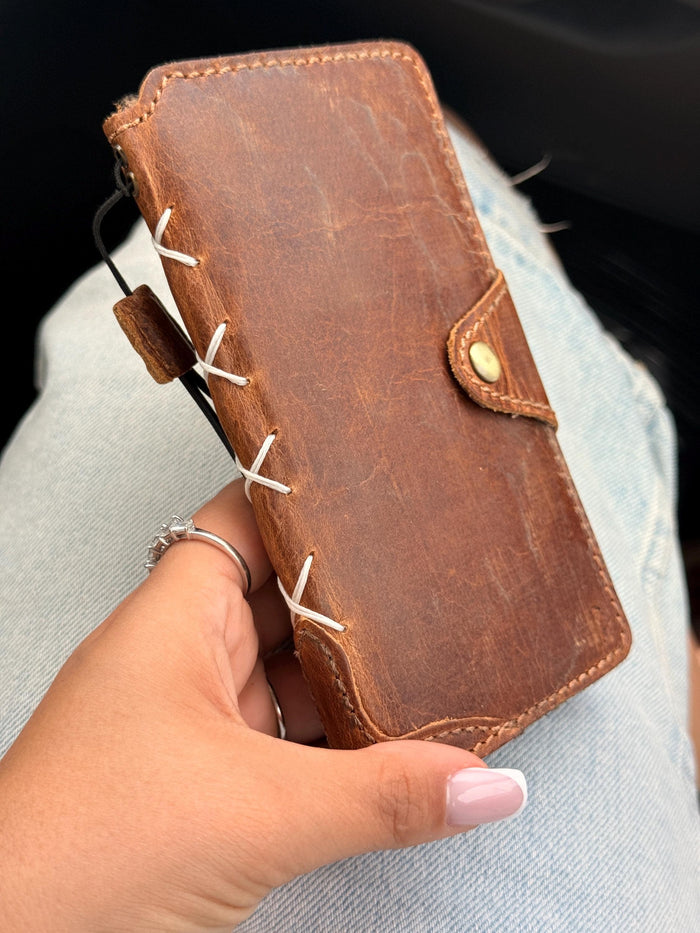 Handmade Leather Wallet Case for Google Pixel: Retro Card Holder with Zipper