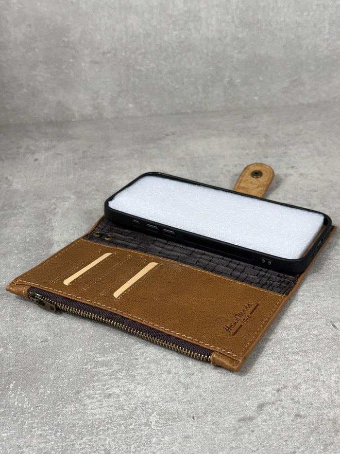 Handmade Leather Wallet Case for Google Pixel: Retro Card Holder with Zipper