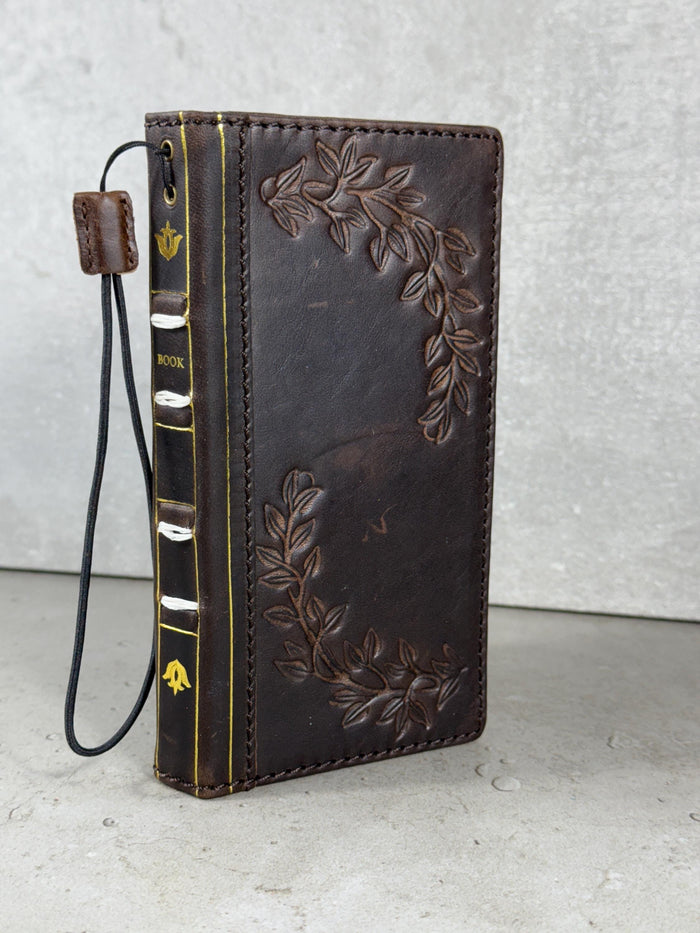 Handmade Leather Wallet Case for Google Pixel: Retro Card Holder with Zipper