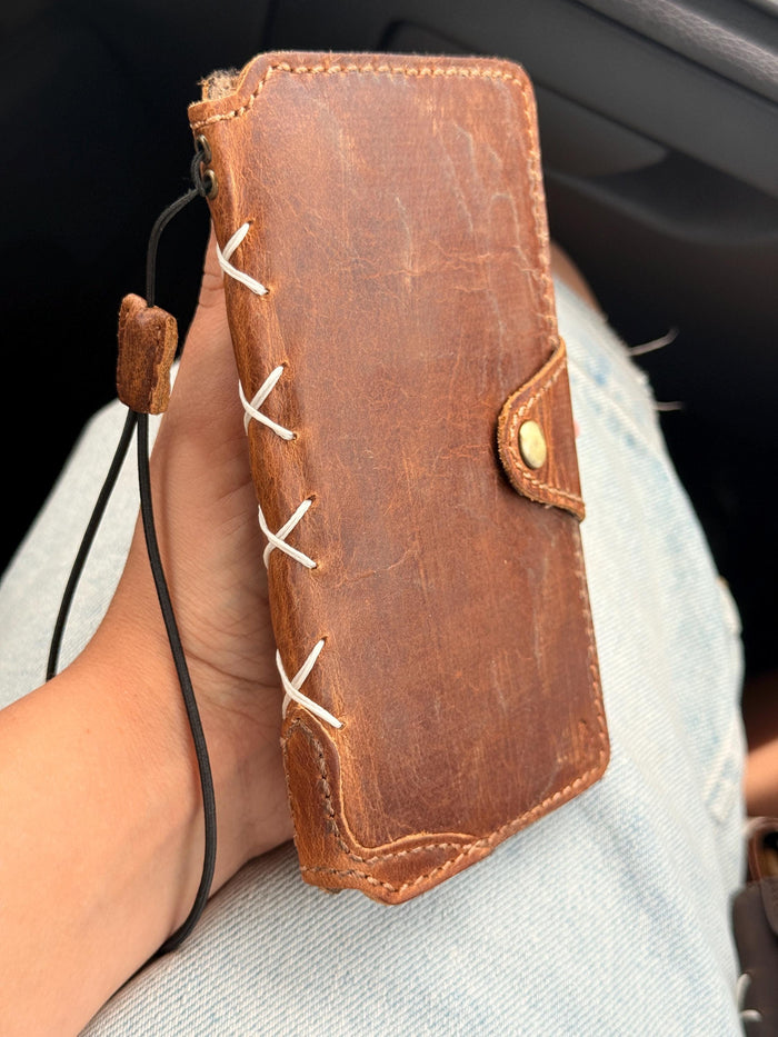 Handmade Leather Wallet Case for Google Pixel: Retro Card Holder with Zipper