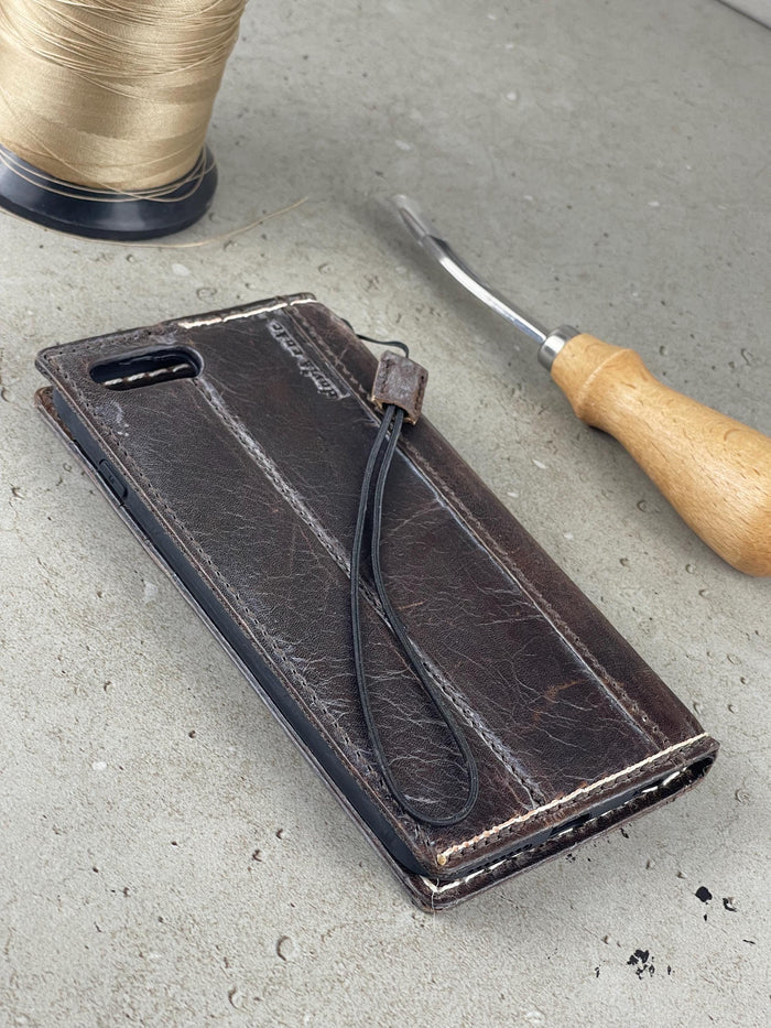 Handmade Leather Wallet Case for Google Pixel: Vintage Card Slots