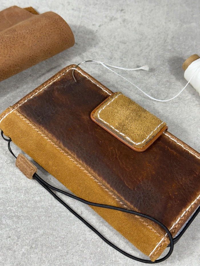 Handmade Leather Wallet Case for Google Pixel: Vintage Magnetic Card Holder