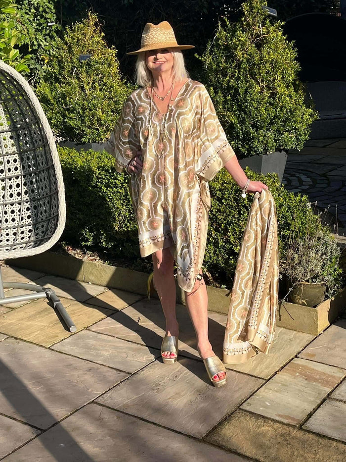 Ladies Geometric Kaftan & Scarf/Sarong Combo