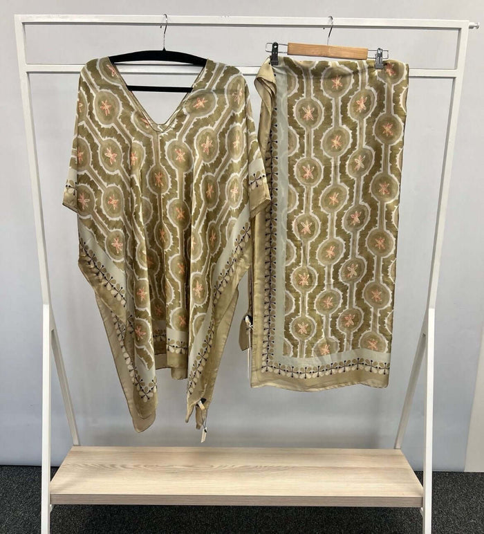 Ladies Geometric Kaftan & Scarf/Sarong Combo