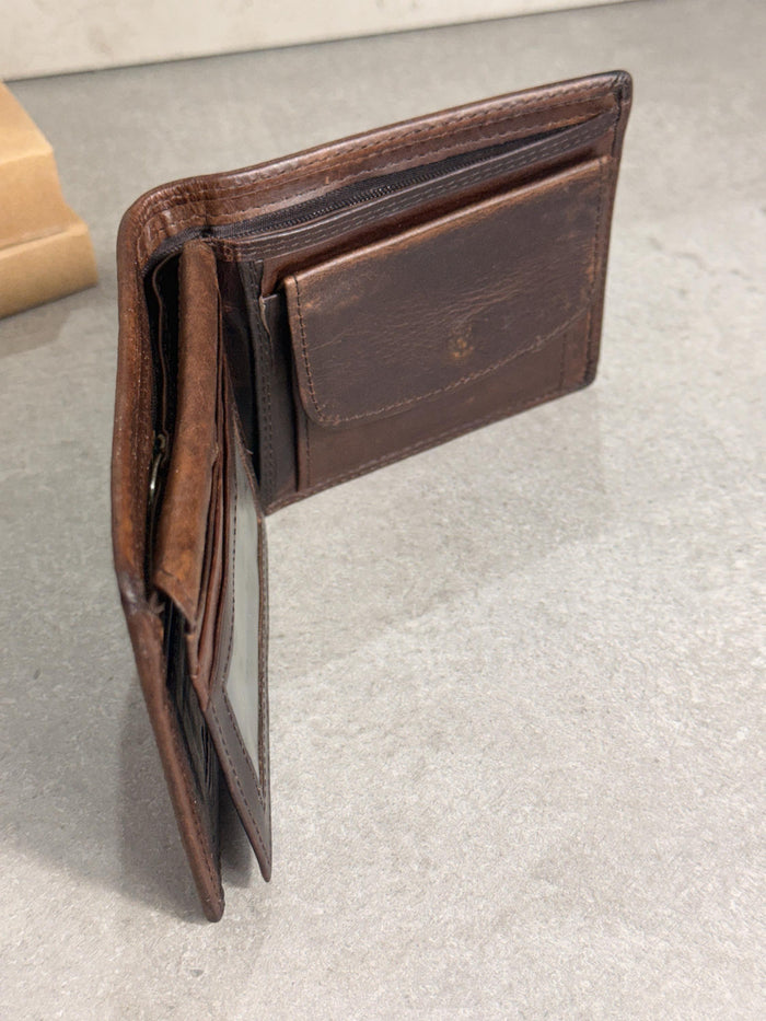 Leather wallet card slots  bill compartments thin design Hand-Stitched  Davidov art