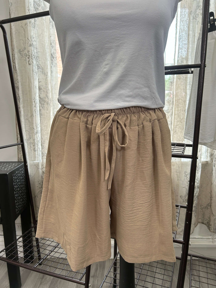 Plain Elegant Floaty Shorts