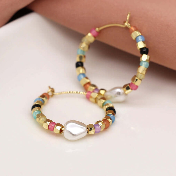 POM925 - Multicolour glass bead gold and pearl hoop earrings