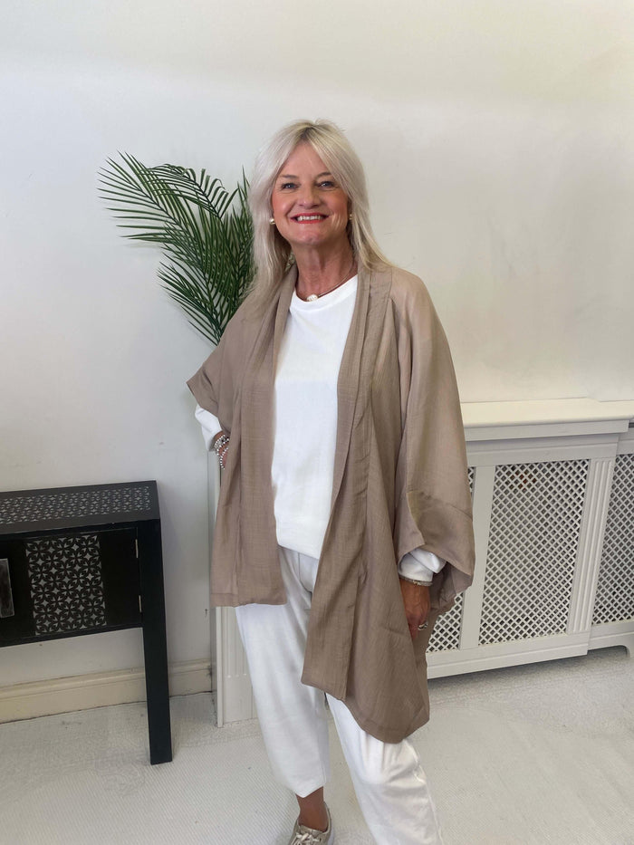 Relaxed Edge to Edge Kimono