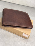 Slim Leather Wallet – Minimalist & Lightweight