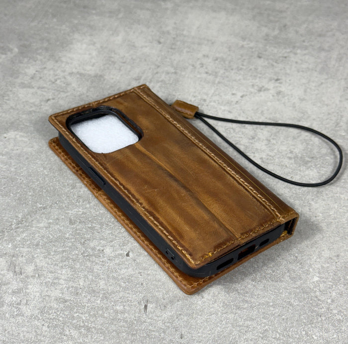 Tiger Design Leather iPhone Wallet Case: Book Style Cover