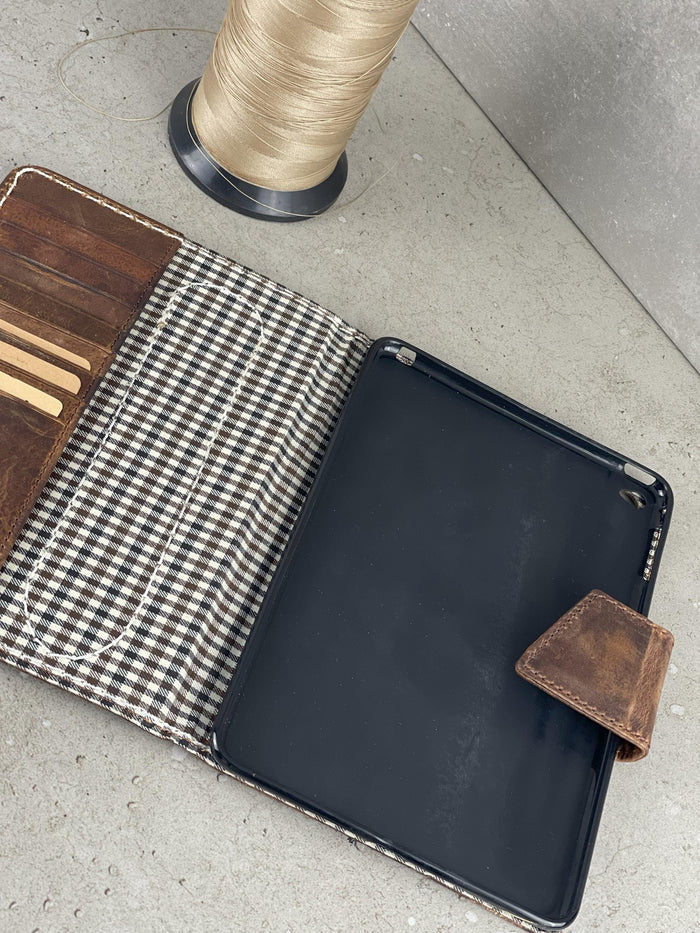 Vintage Leather iPad Case: Magnetic, Hand Sewn, Pen Holder