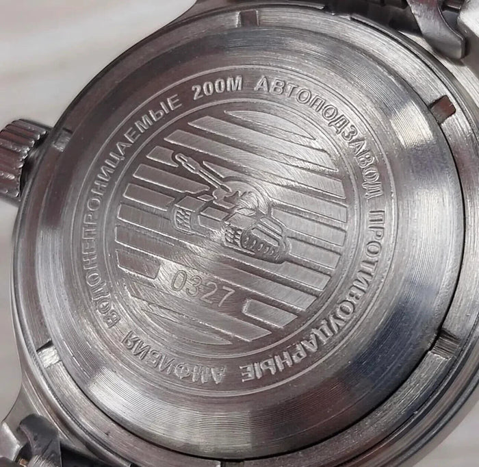 Vostok Amphibia 720888 Automatic Tank Watch | Scubadudestore